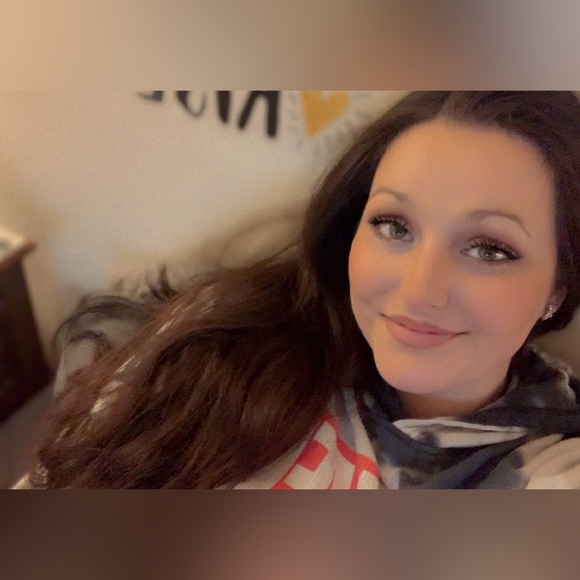 I’m so happy that you made it to my page! I’m Maddie & hope u enjoy my listings! - Picture 6 of 13